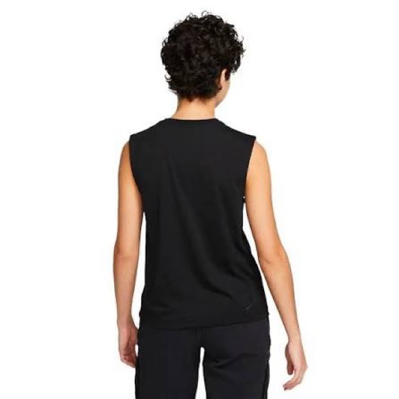 NIKE • ACG Dri Fit Sleeveless Tank - Picture 3 of 7